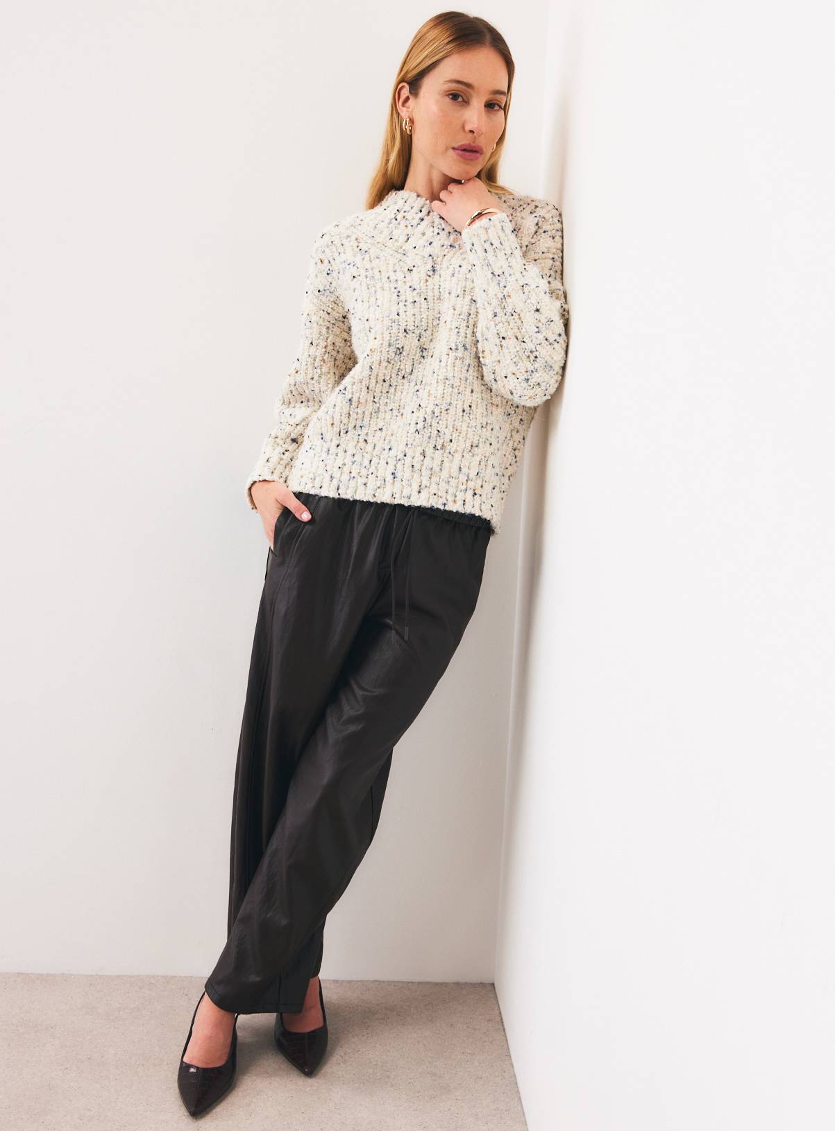 Multi-Coloured Fancy Yarn Popcorn V-Neck Jumper S - Image 2